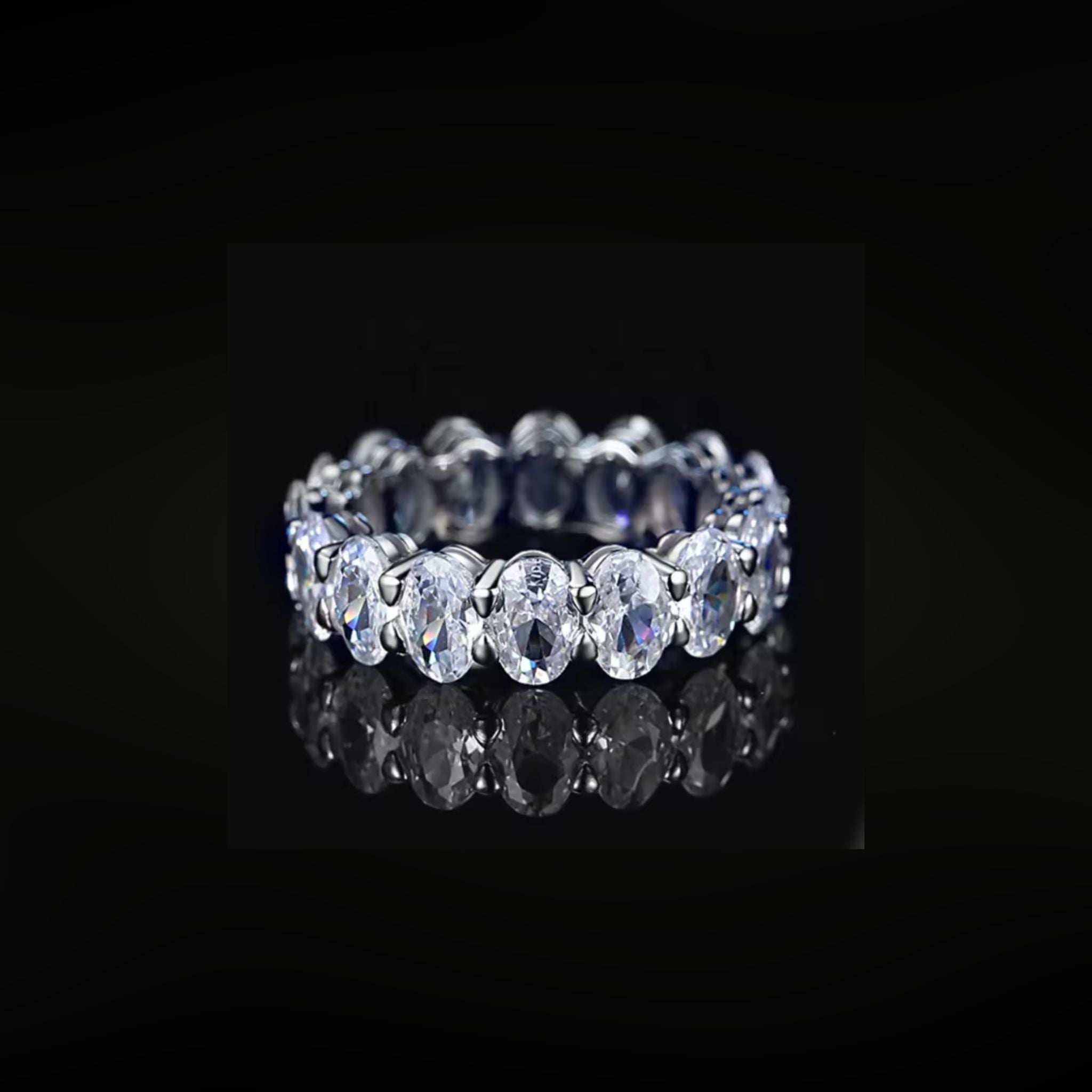 ÉCLATINE Signature Oval Eternity Band
