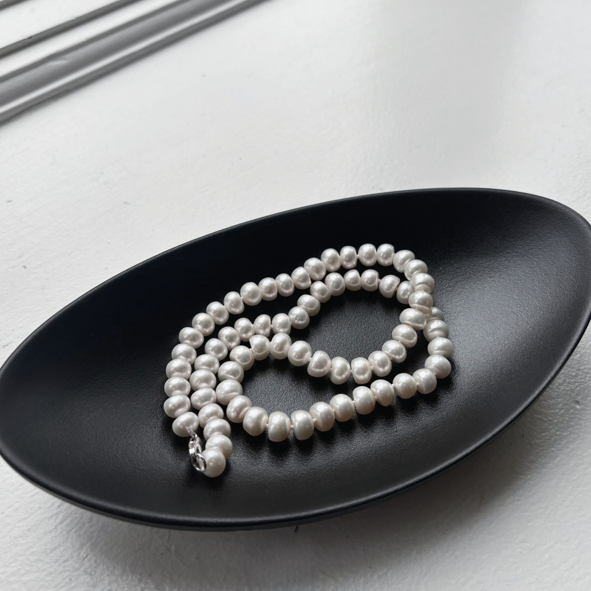 ÉCLATINE The Quiet Luxury Pearl Necklace · 7–8mm 3A Button Pearls
