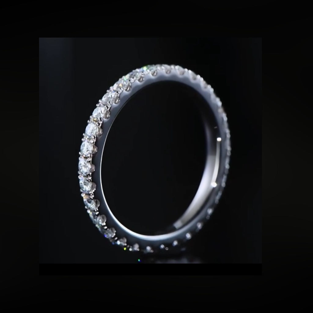 ÉCLATINE  2mm Full Pavé Moissanite Wedding Guard Ring