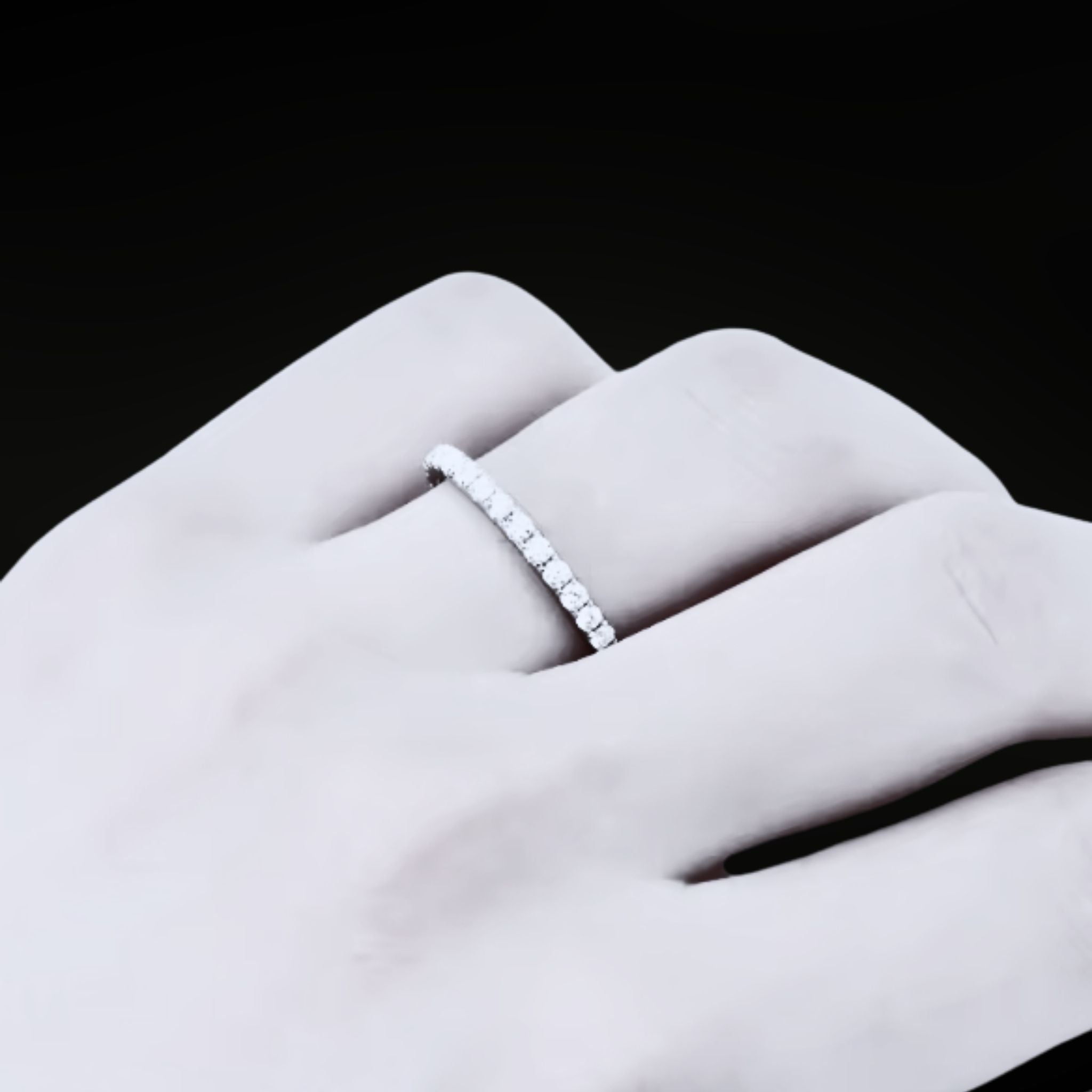 ÉCLATINE Half Pavé Moissanite Wedding Band (925 Silver)