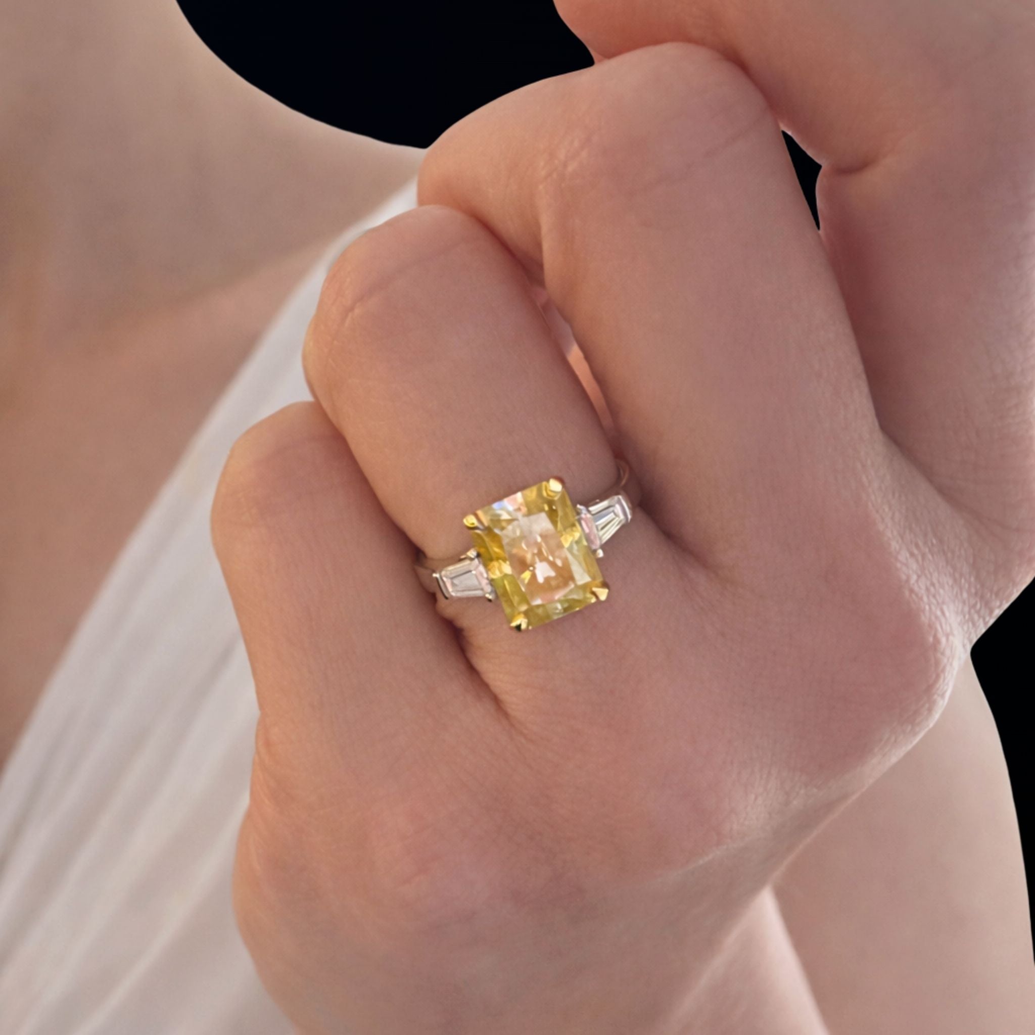 ÉCLATINE Made | 3CT LUMIÈRE Signature Ring | Radiant Cut