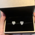 ÉCLATINE Classic Heart Stud Earrings | 6.5mm / 8mm