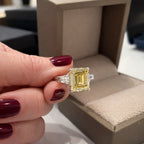 ÉCLATINE Made | 4CT LUMIÈRE Signature Ring | Emerald Cut