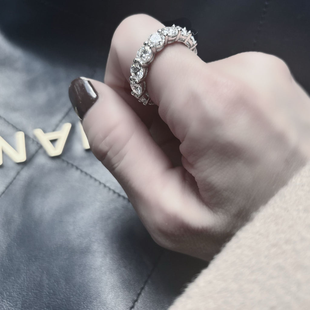 ÉCLATINE  Eternal Lumière Band | 5 mm D Color VVS Moissanite Full Eternity