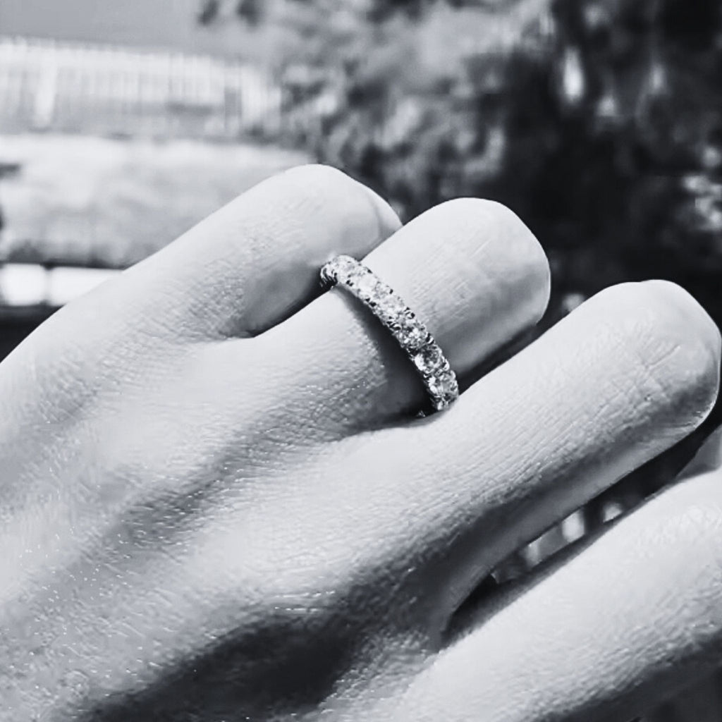 ÉCLATINE  Eternal Lumière Band | 3 mm D Color VVS Moissanite Full Eternity