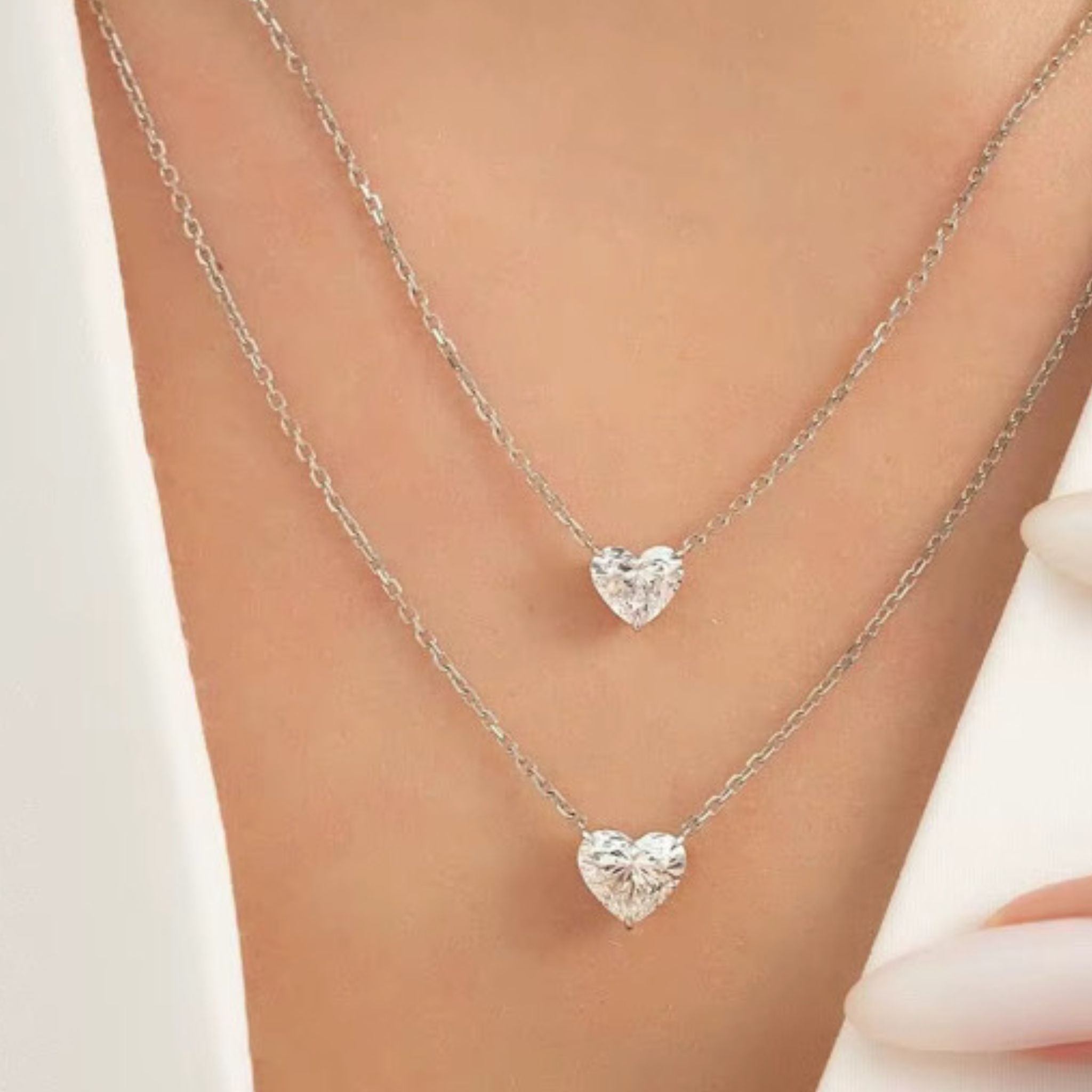 ÉCLATINE | Heart Solitaire Necklace