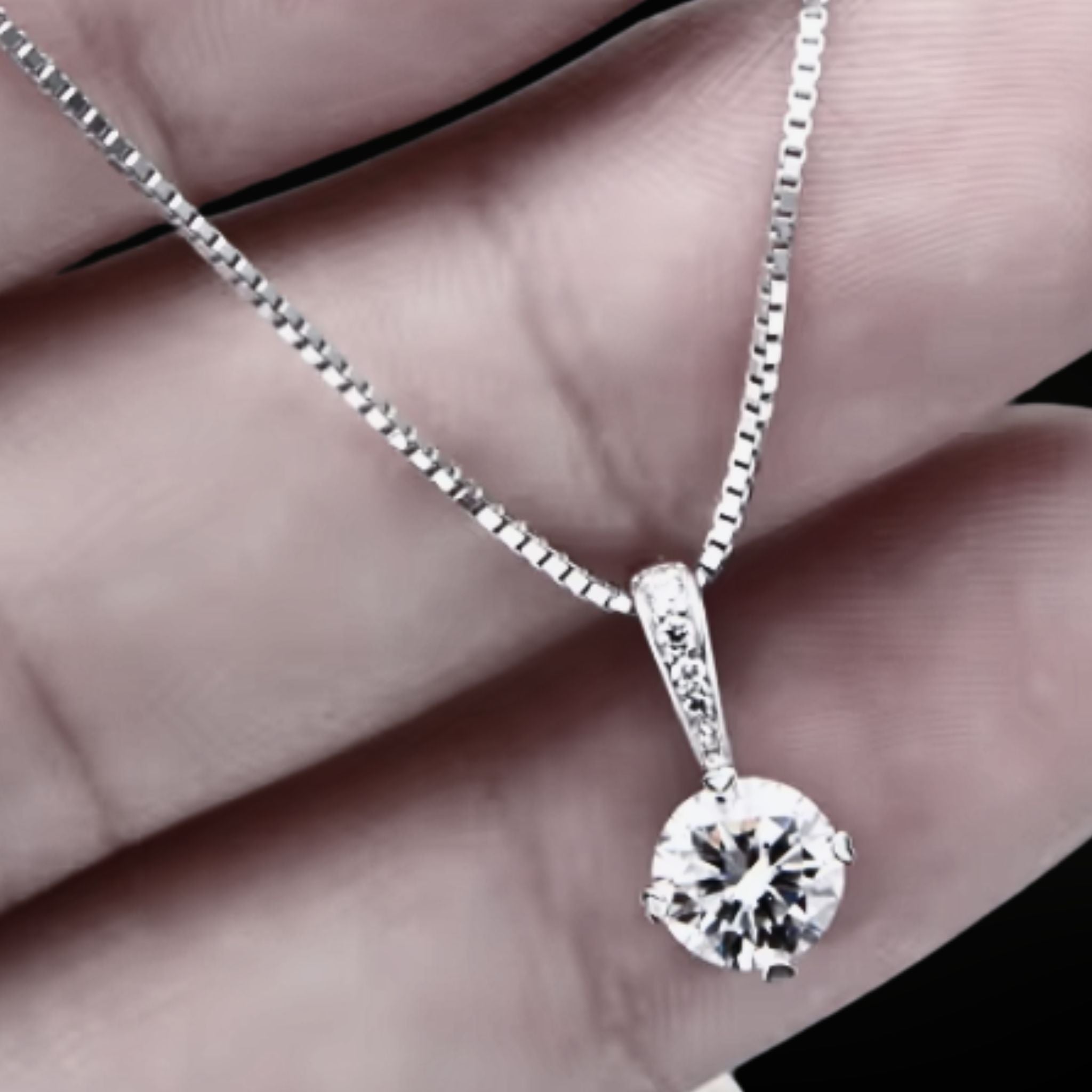 ÉCLATINE Box Chain 2 ct Moissanite Necklace