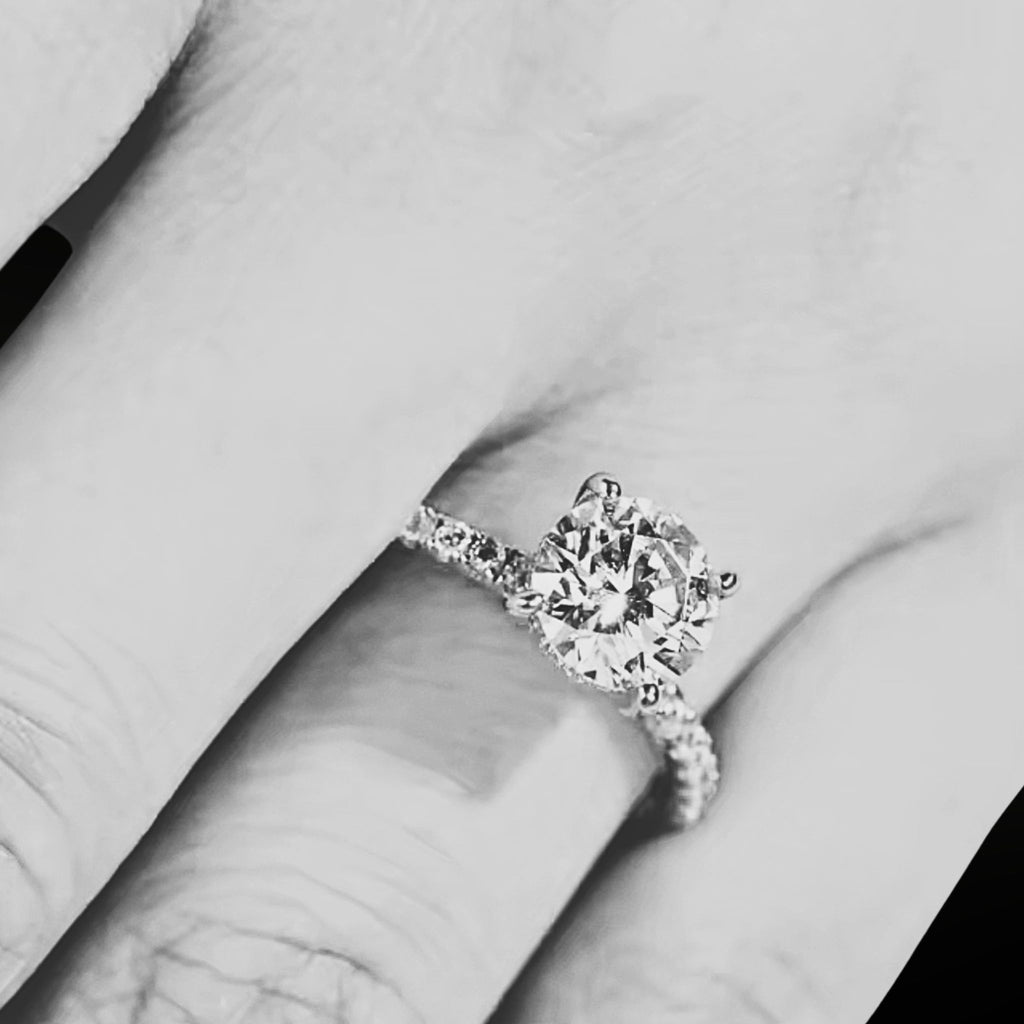 ÉCLATINE Classic 2.0CT Moissanite Solitaire Ring (925 Silver, Gold Plated)