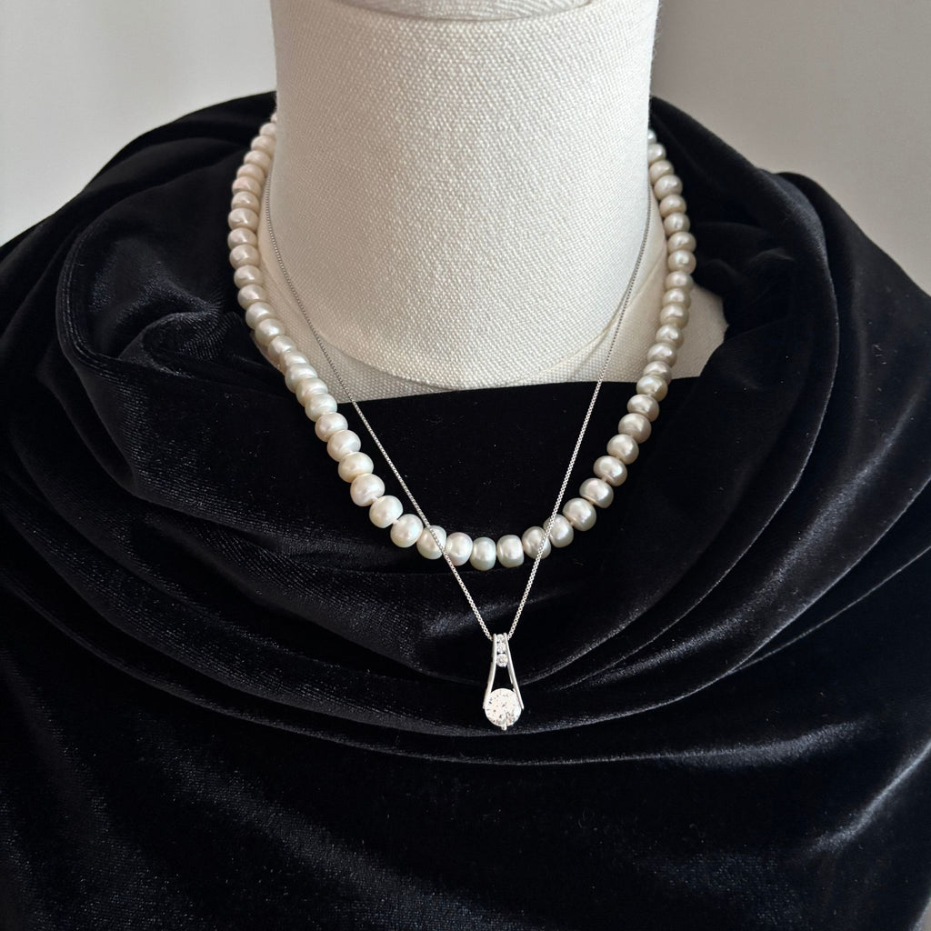 ÉCLATINE 8mm(2ct) Moissanite Trapeze Pendant Necklace – White Gold Plated