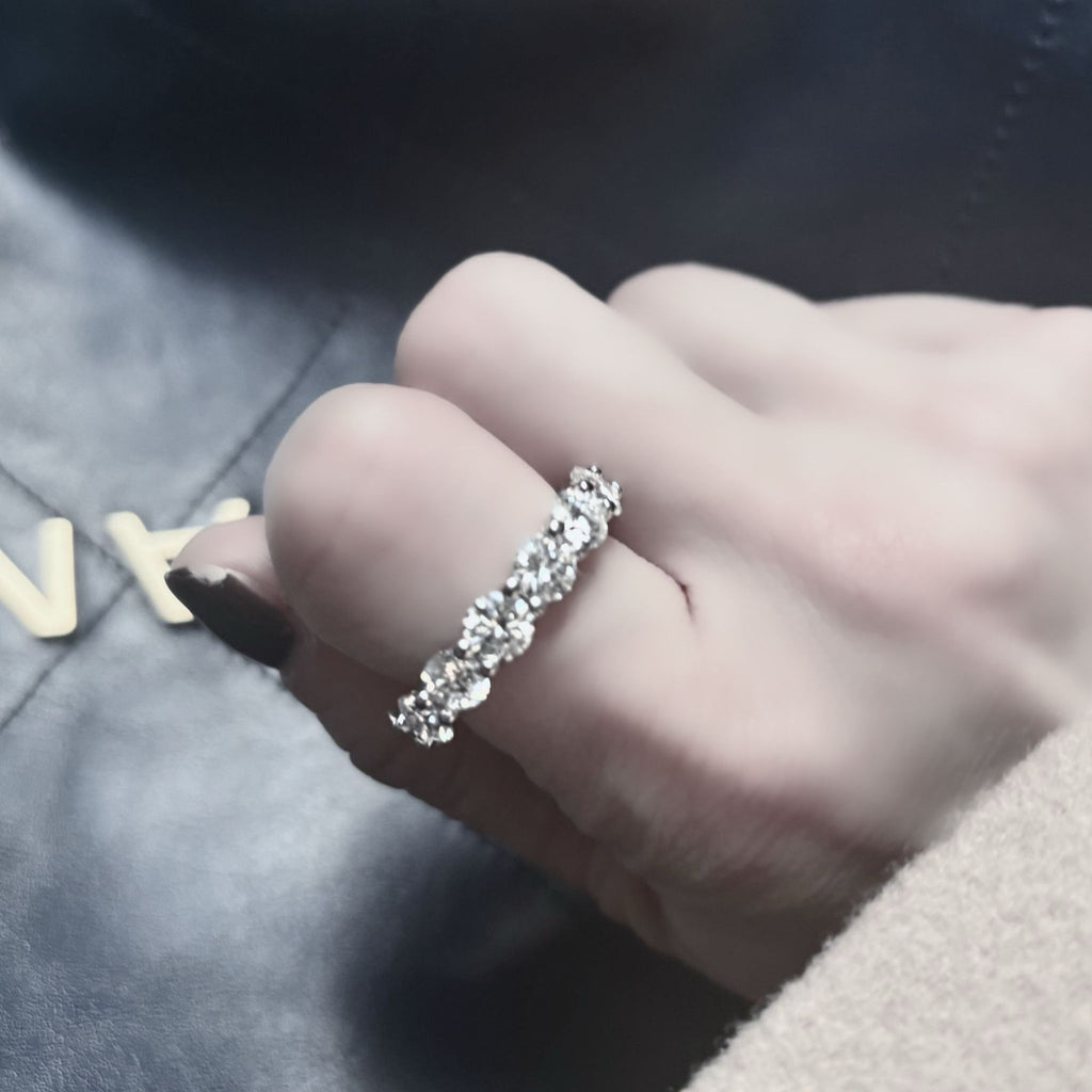 ÉCLATINE  Eternal Lumière Band | 5 mm D Color VVS Moissanite Full Eternity