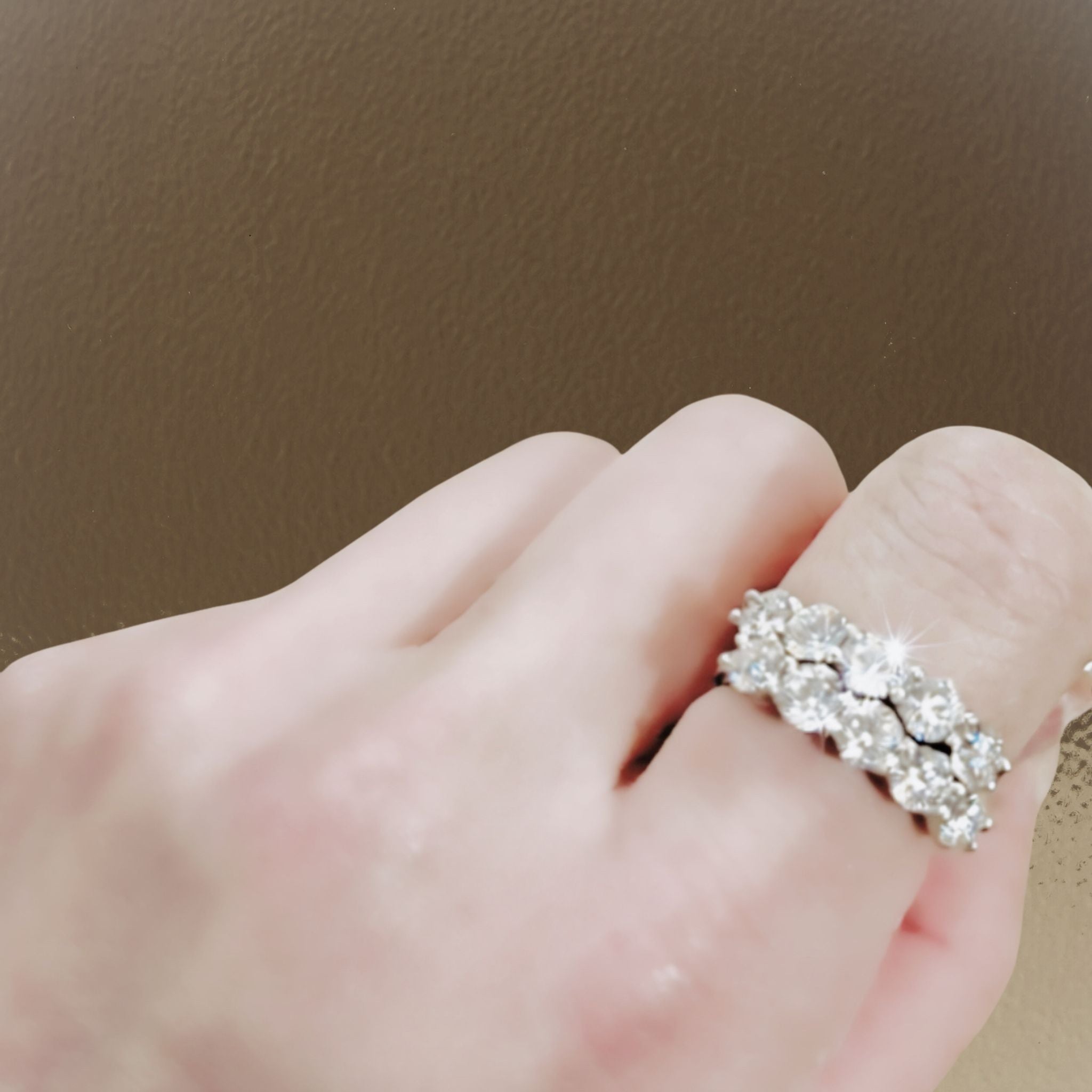 ÉCLATINE 5-Stone Moissanite Band Ring (925 Silver · White Gold Plated)