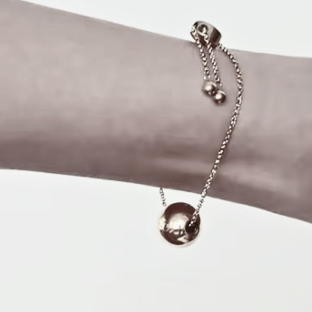 ÉCLATINE Golden Sphere Bracelet | Hypoallergenic Waterresistant