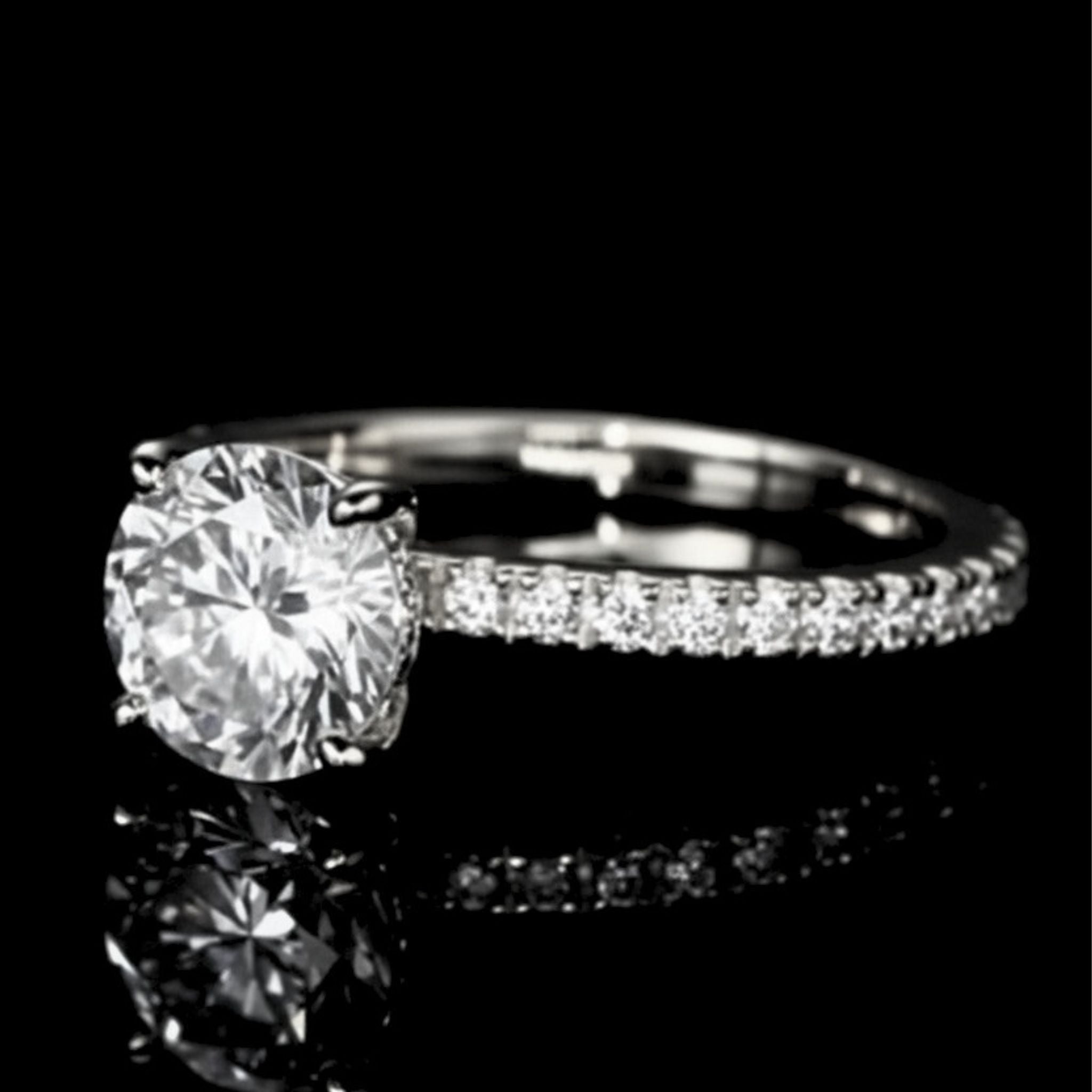 ÉCLATINE Classic 2.0CT Moissanite Solitaire Ring (925 Silver, Gold Plated)