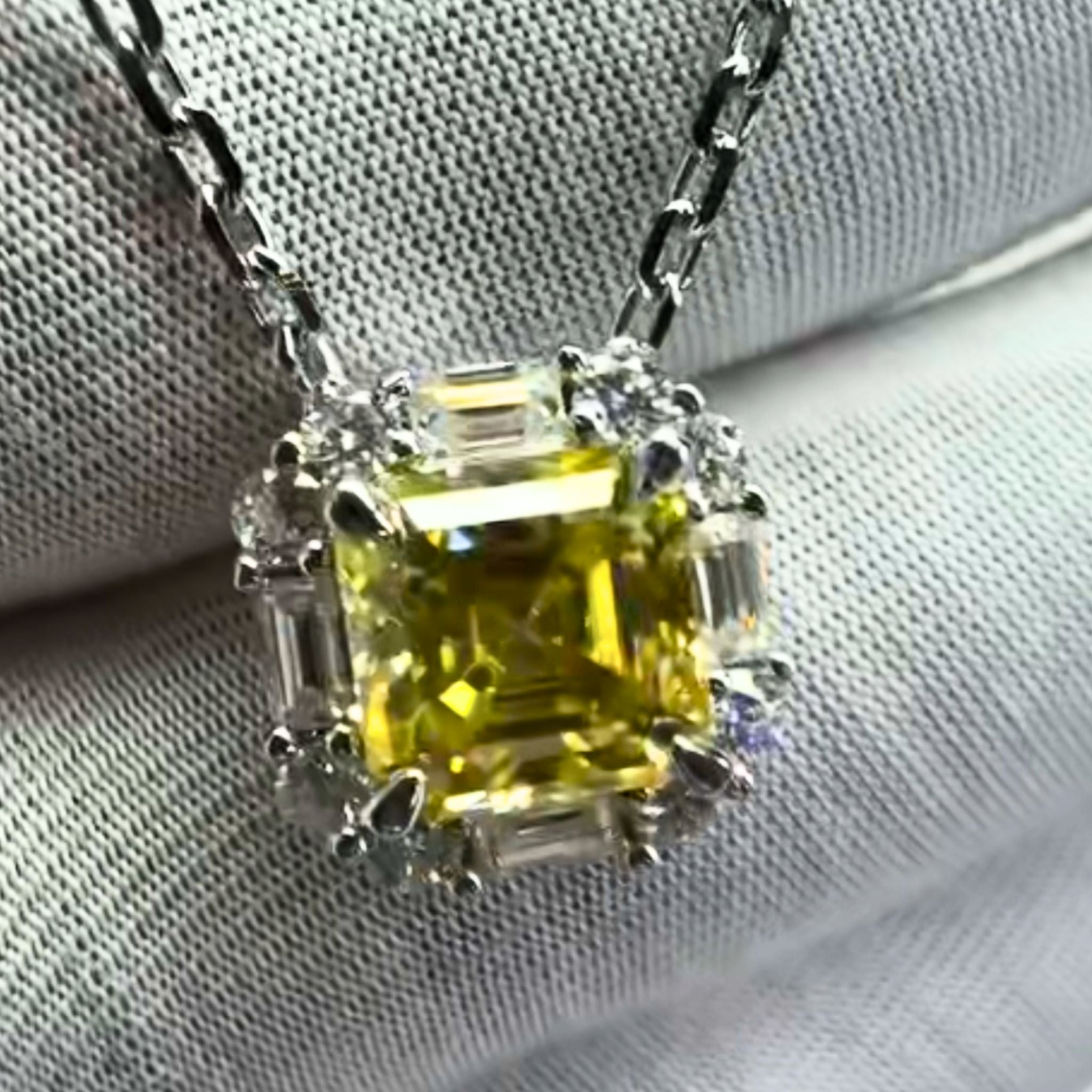 ÉCLATINE Made| The LUMIÈRE Set | Necklace, Earrings