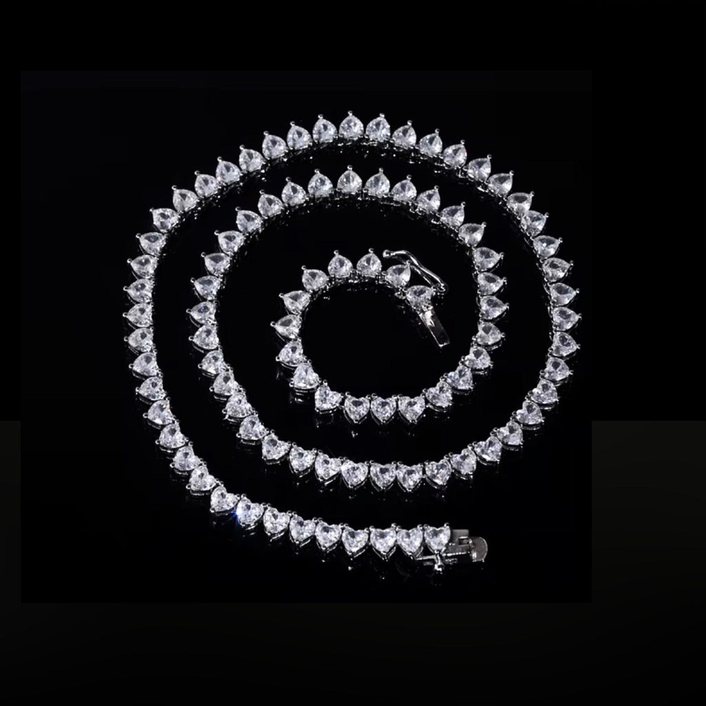 [Trending] ÉCLATINE Heart Tennis Necklace
