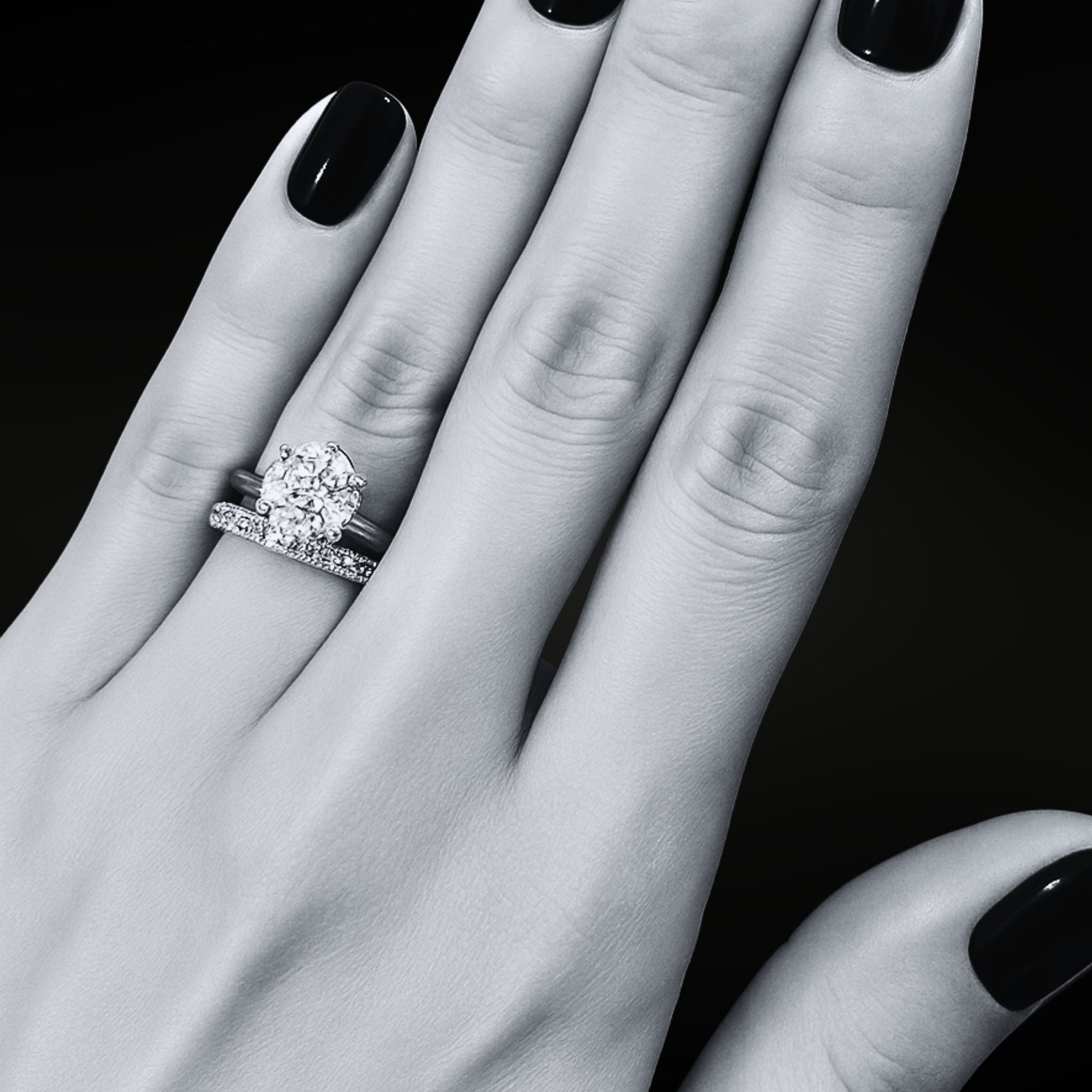 ÉCLATINE Half Pavé Moissanite Wedding Band (925 Silver)