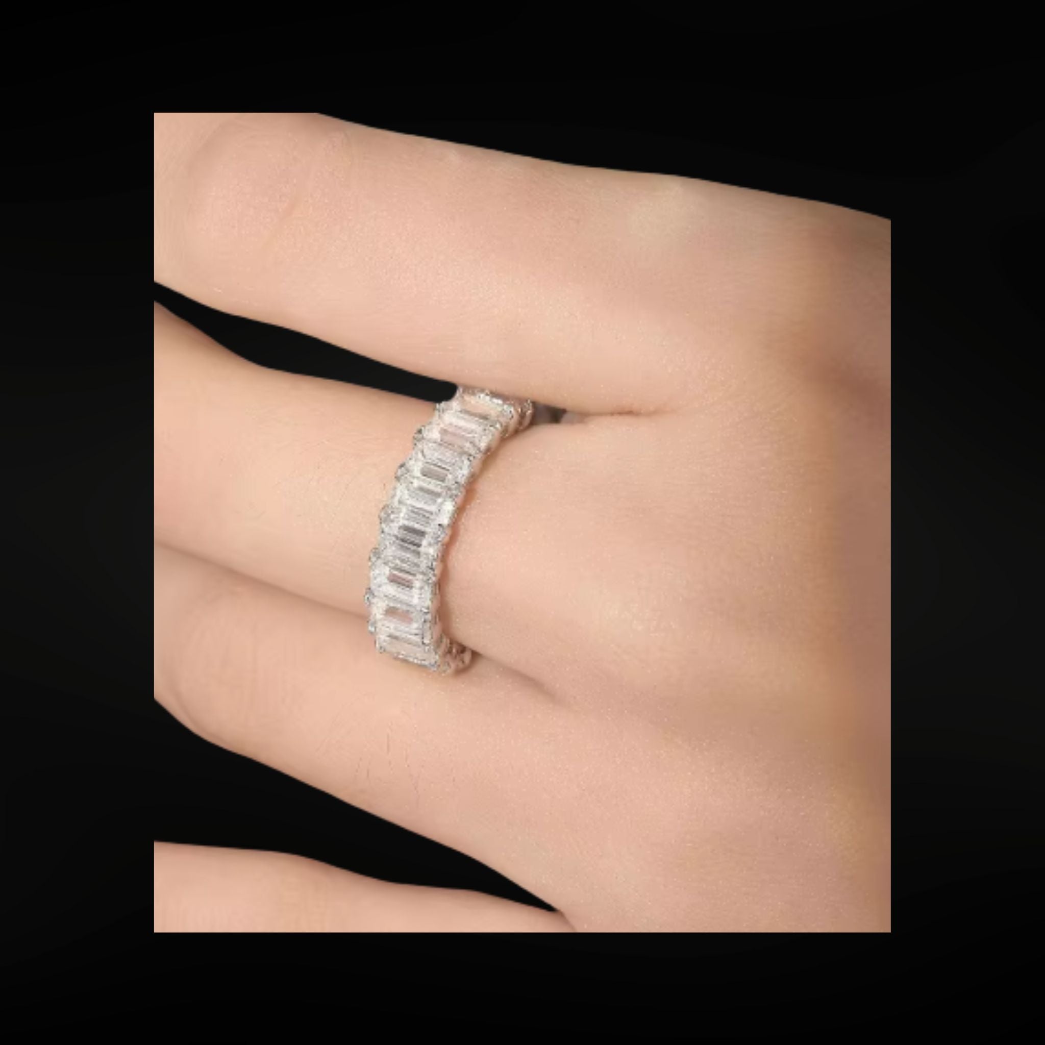 ÉCLATINE Signature Baguette Eternity Band