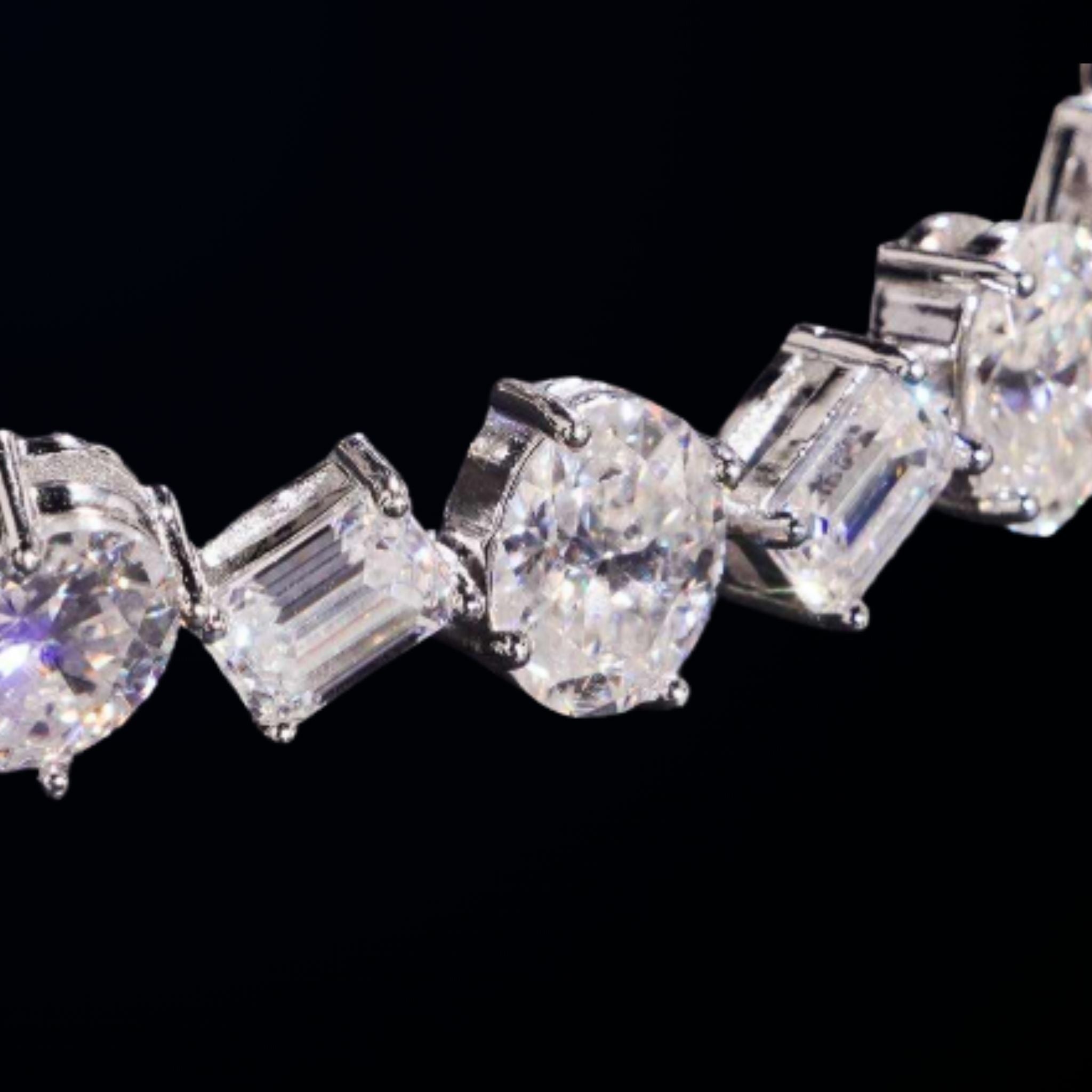 ÉCLATINE Emerald & Oval Cut Tennis Bracelet | Chic Mixed Shapes