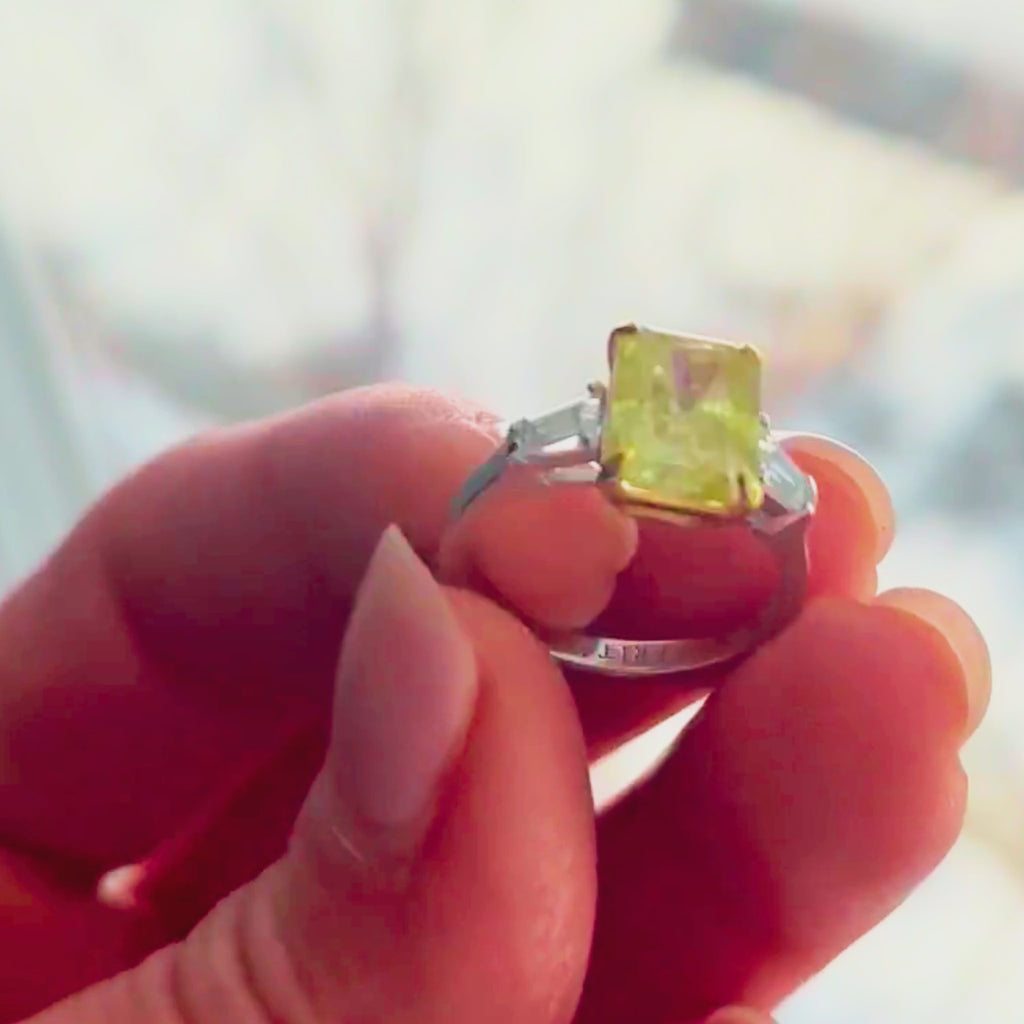 ÉCLATINE Made | 3CT LUMIÈRE Signature Ring | Radiant Cut